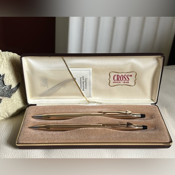 Vintage Cross 10k gold filled pen and pencil set with original case